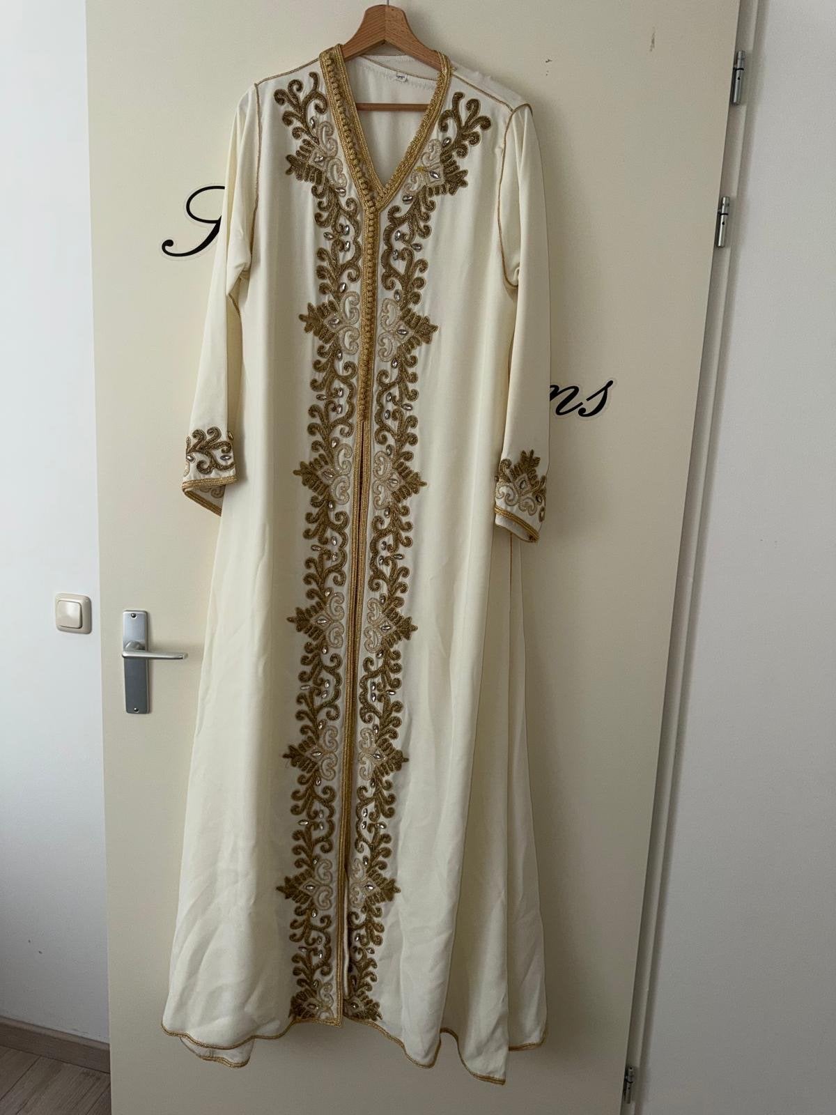 Tweedelige Marokkaanse Jurk - Mooie Beige Kleur, Maat 38/40 (M), Beige, Ophalen of Verzenden, Gedragen