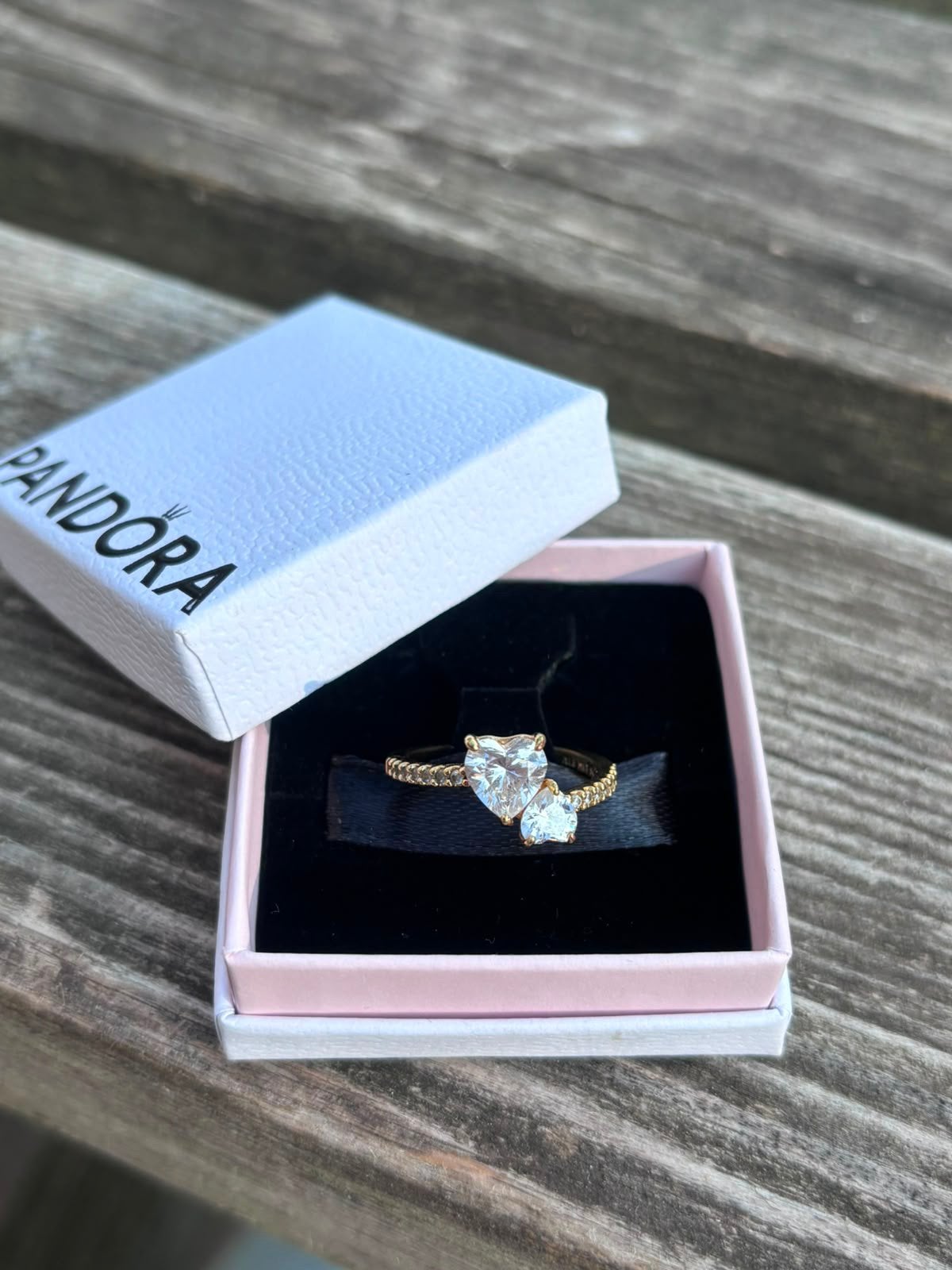 Pandora dubbel hart sprankelende ring goud, Ophalen, Zo goed als nieuw, 17 tot 18, Dame