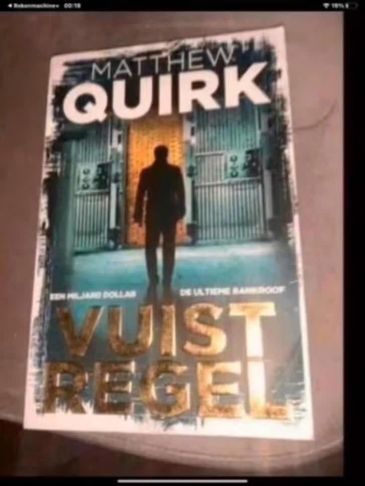Matthew Quirk - Vuistregel: Spannende Thriller, Gelezen, Ophalen of Verzenden, Matthew Quirk, Amerika