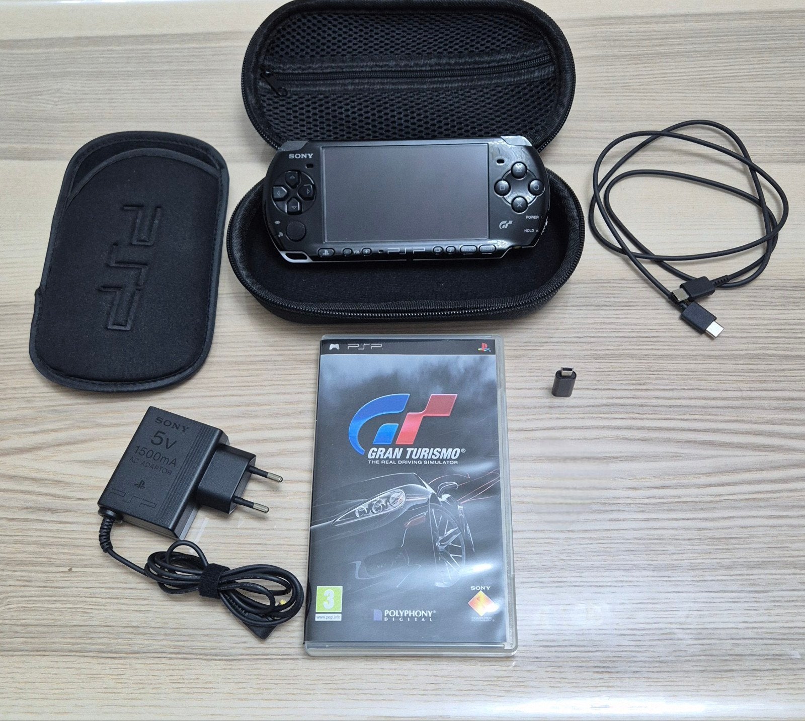 PSP-3000 Gran Turismo Edition met 70+ games, Spelcomputers en Games, 1 speler, Ophalen of Verzenden, Zo goed als nieuw, Racen en Vliegen