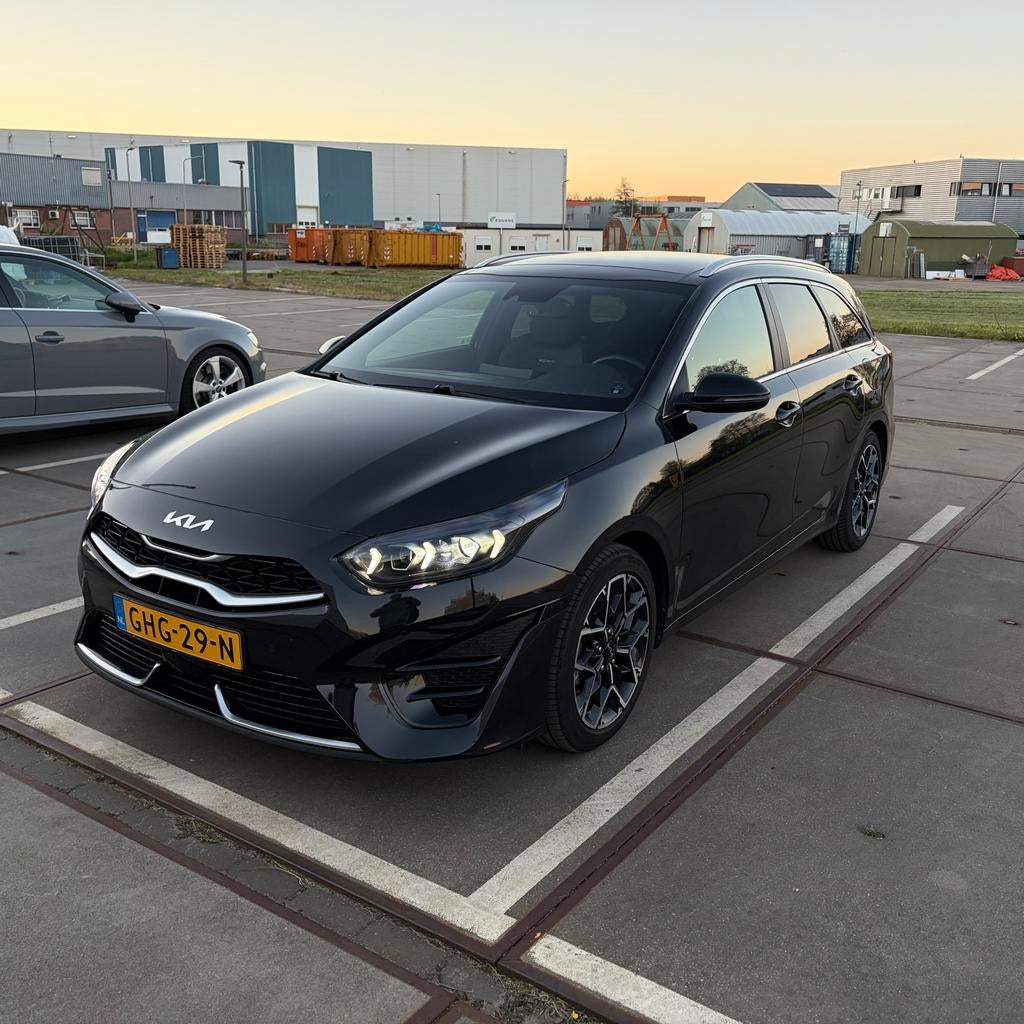 Kia Ceed Sw gt 1.5 T-gdi 160pk Dct7 2023 Zwart lage kmstand, Zwart, 4 cilinders, Zwart, Stationwagon