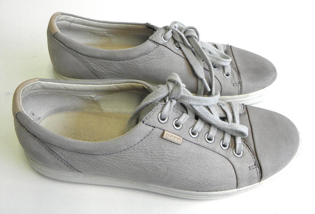 Nette Ecco veterschoen/sneaker maat 40 extra wijd, Kleding | Dames, Schoenen, Ecco, Ophalen of Verzenden, Grijs, Sneakers of Gympen