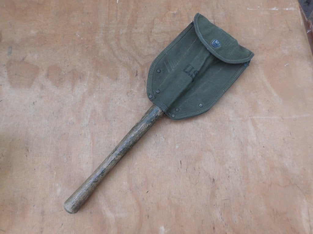 = US M1943 Entrenching Tool Shovel 1944 Met Cover =, Ophalen of Verzenden, Amerika
