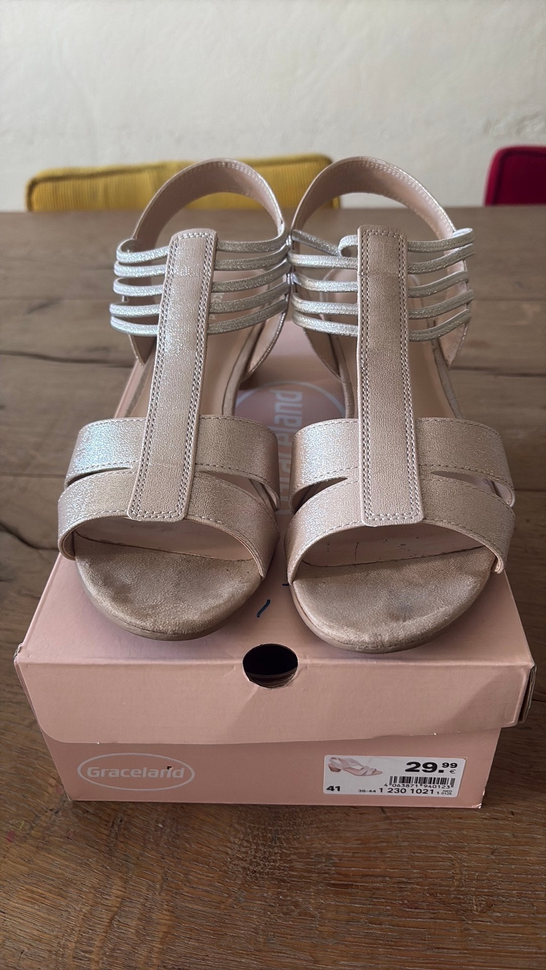 Zomersandaaltjes, Beige, Zo goed als nieuw, Sandalen of Muiltjes, Ophalen of Verzenden