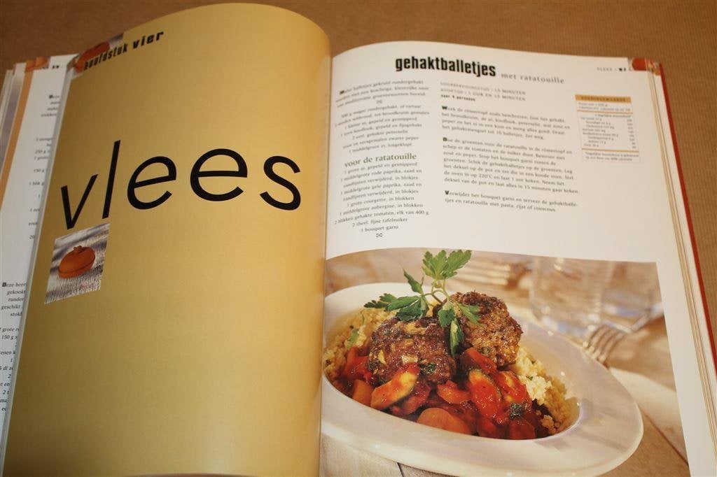 Koken met de römertopf en andere aardewerk potten., Ophalen of Verzenden, Gelezen, Azië en Oosters