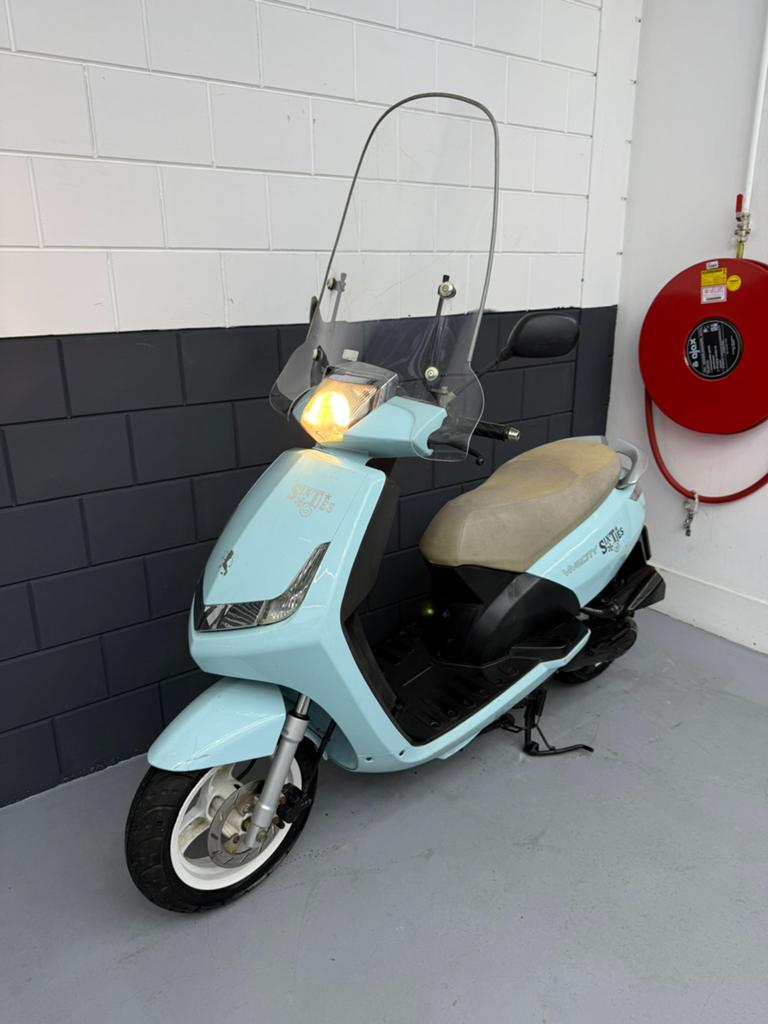 Peugot vivacity snor 2011, Fietsen en Brommers, Snorfietsen en Snorscooters, Ophalen of Verzenden, Zo goed als nieuw, Benzine