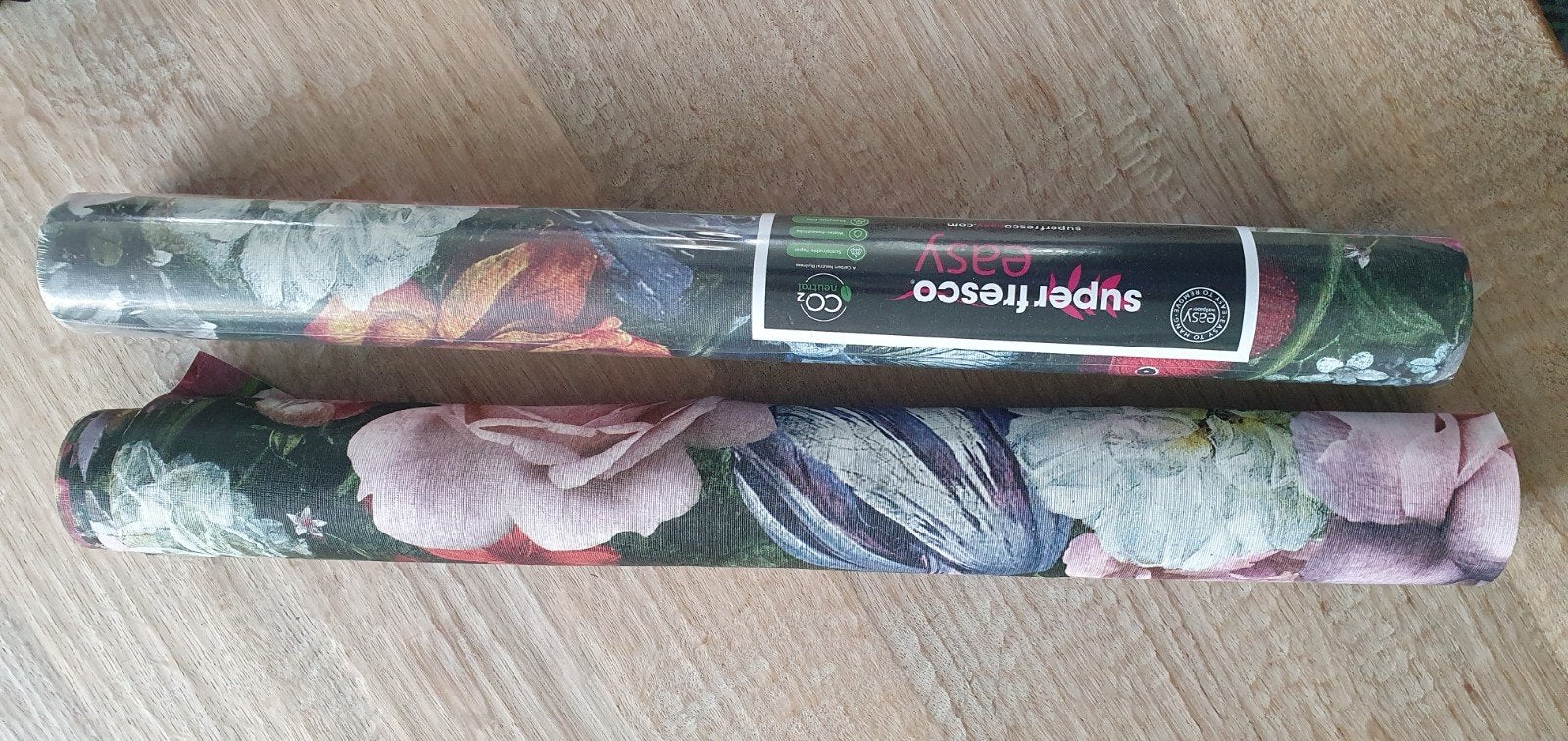2x Superfresco Easy Vliesbehang - Bruges Multi Bloemenpatroo, Natuurlijk, Overige merken, Ophalen of Verzenden, Oranje