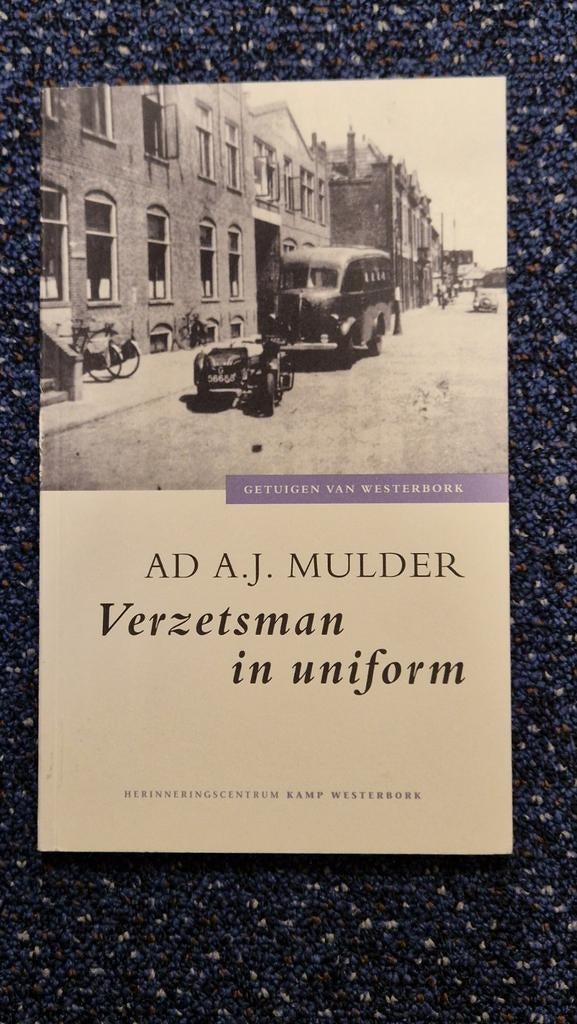 Verzetsman in uniform - Ad. J. Mulder, Ophalen of Verzenden, Tweede Wereldoorlog, Zo goed als nieuw