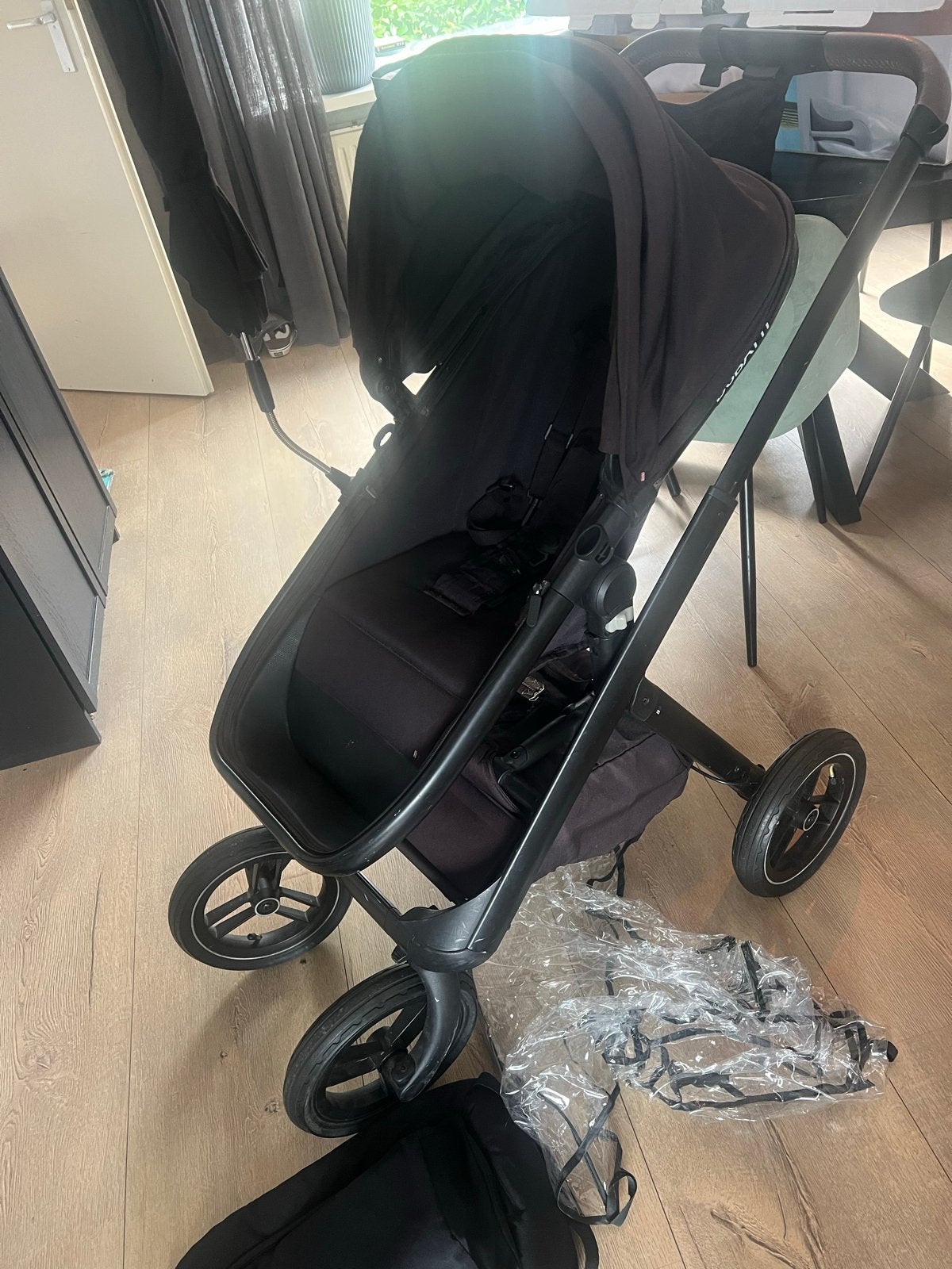 Dubatti kinderwagen met reiswieg en nieuw matrasje, Kinderen en Baby's, Gebruikt, Combiwagen, Met reiswieg, Ophalen
