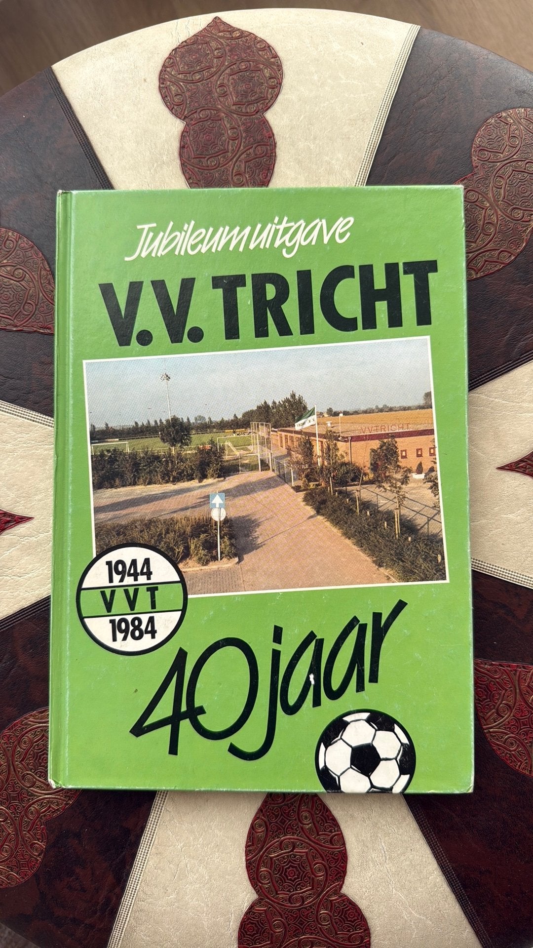 VV Tricht - 40 jaar jubileum, Ophalen, Zo goed als nieuw, Noord-Brabant