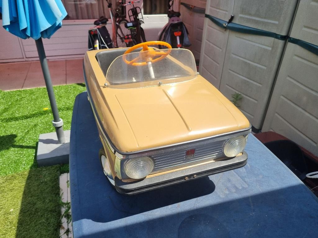 Trapauto moskvich moskvitch, Antiek en Kunst, Antiek | Speelgoed, Ophalen