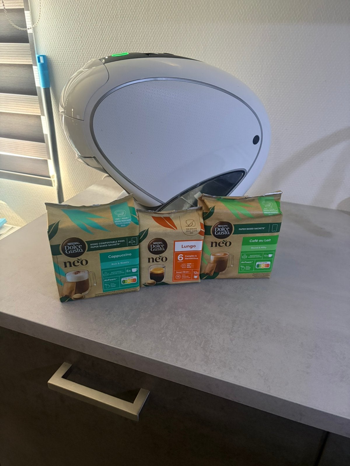 Dolce gusto neo met koffie erbij, Ophalen, Zo goed als nieuw