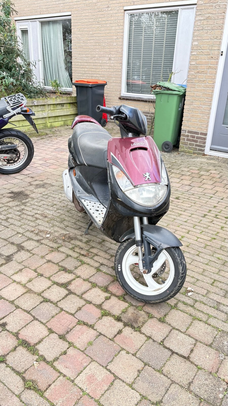 Peugeot Vivacity scooter - loopt niet, Fietsen en Brommers, Ophalen, Gebruikt, Maximaal 45 km/u, Benzine