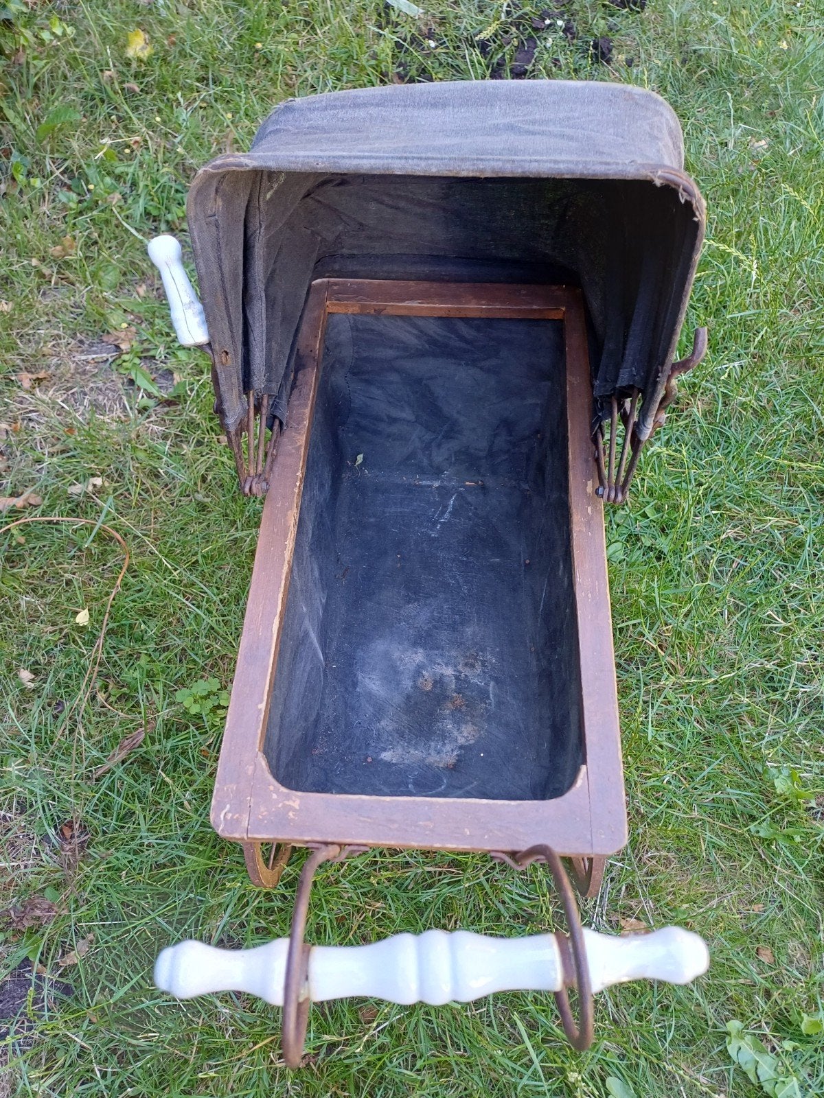 Antieke Poppenwagen - Houten Frame en Stoffen Kap, Ophalen