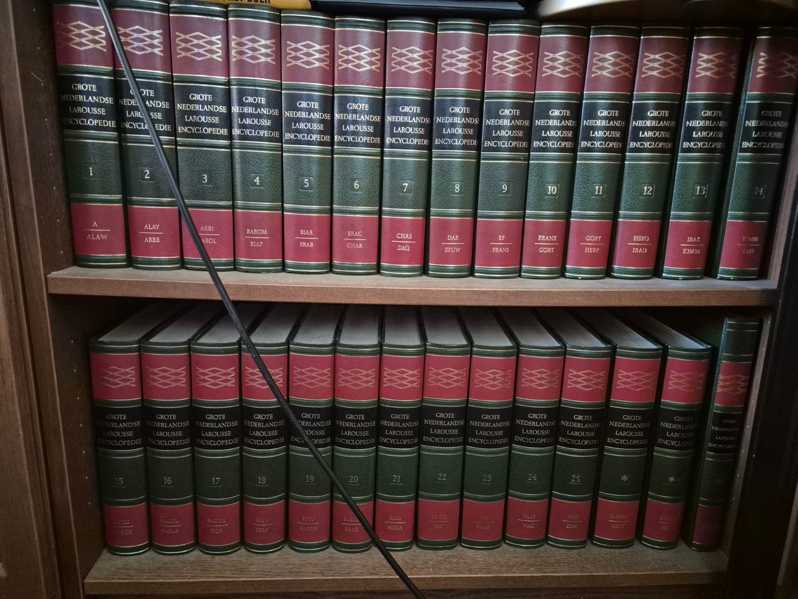 complete Grote Nederlandse Larousse Encyclopedie, Boeken, Ophalen, Gelezen, Algemeen, Complete serie