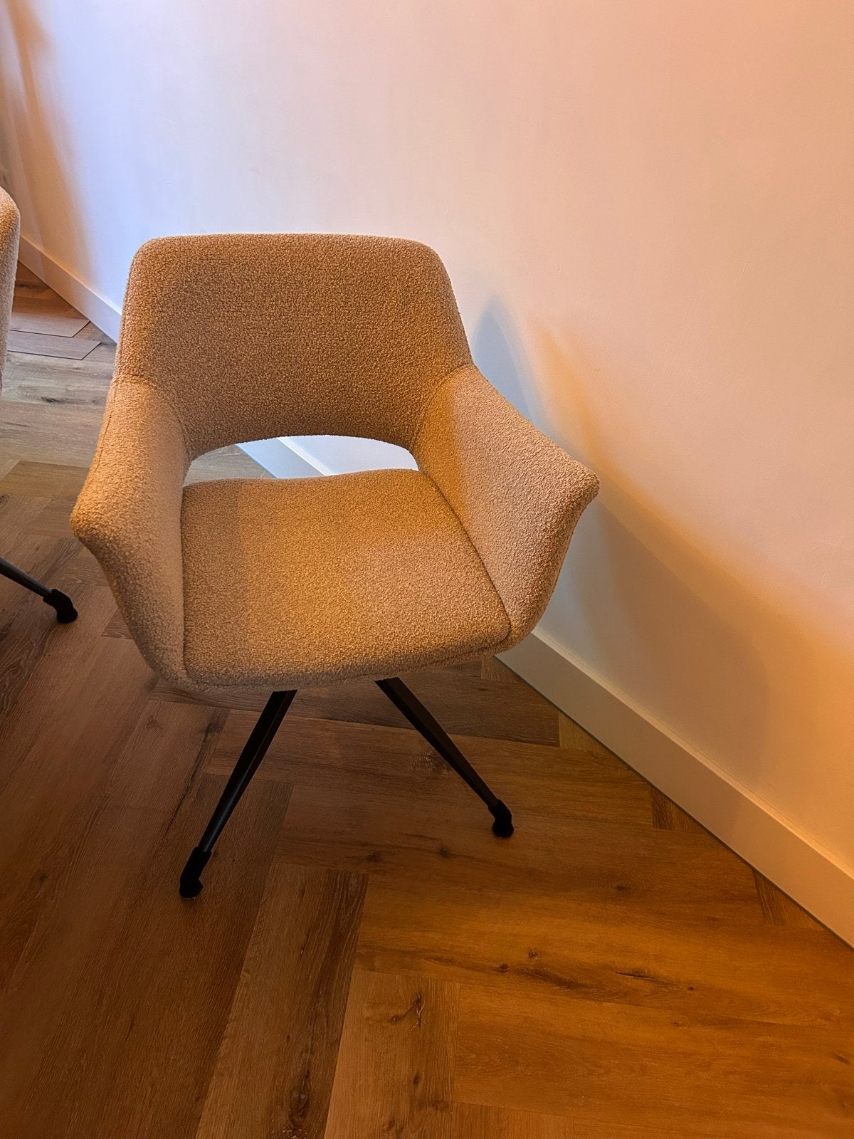 Eetkamerstoel Belle - Draaibaar met Terugdraaifunctie, Huis en Inrichting, Stoelen, Ophalen, Twee, Overige kleuren, Klassiek