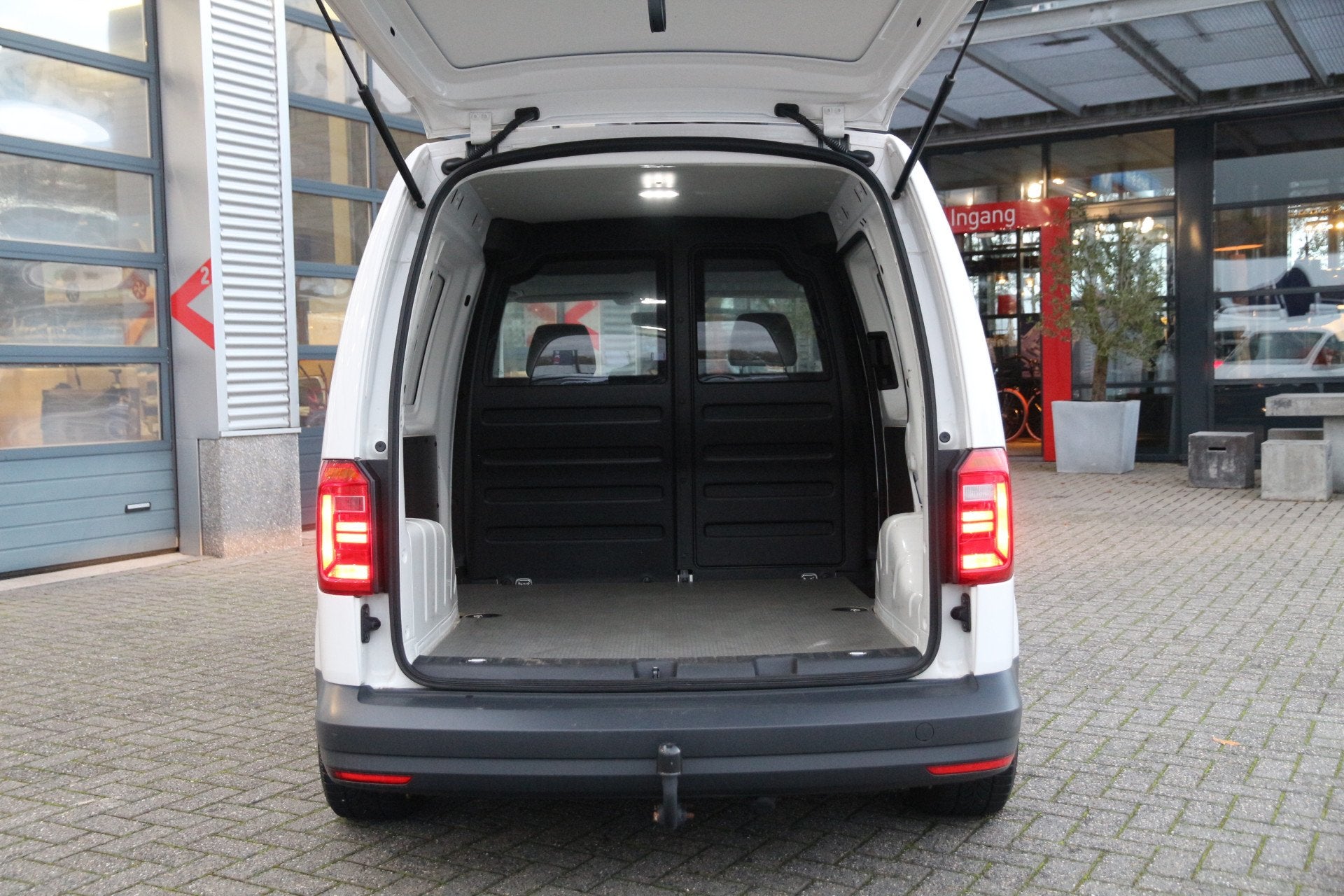 Volkswagen Caddy 1.4 TSI | Aut. | Standkachel | Stoelverw. |, Stof, Gebruikt, 4 cilinders, Volkswagen