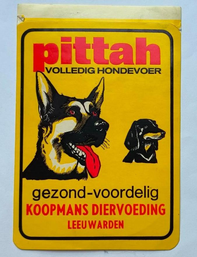 Sticker Pittah volledig hondenvoer Koopmans Leeuwarden, Ophalen of Verzenden, Zo goed als nieuw, Merk