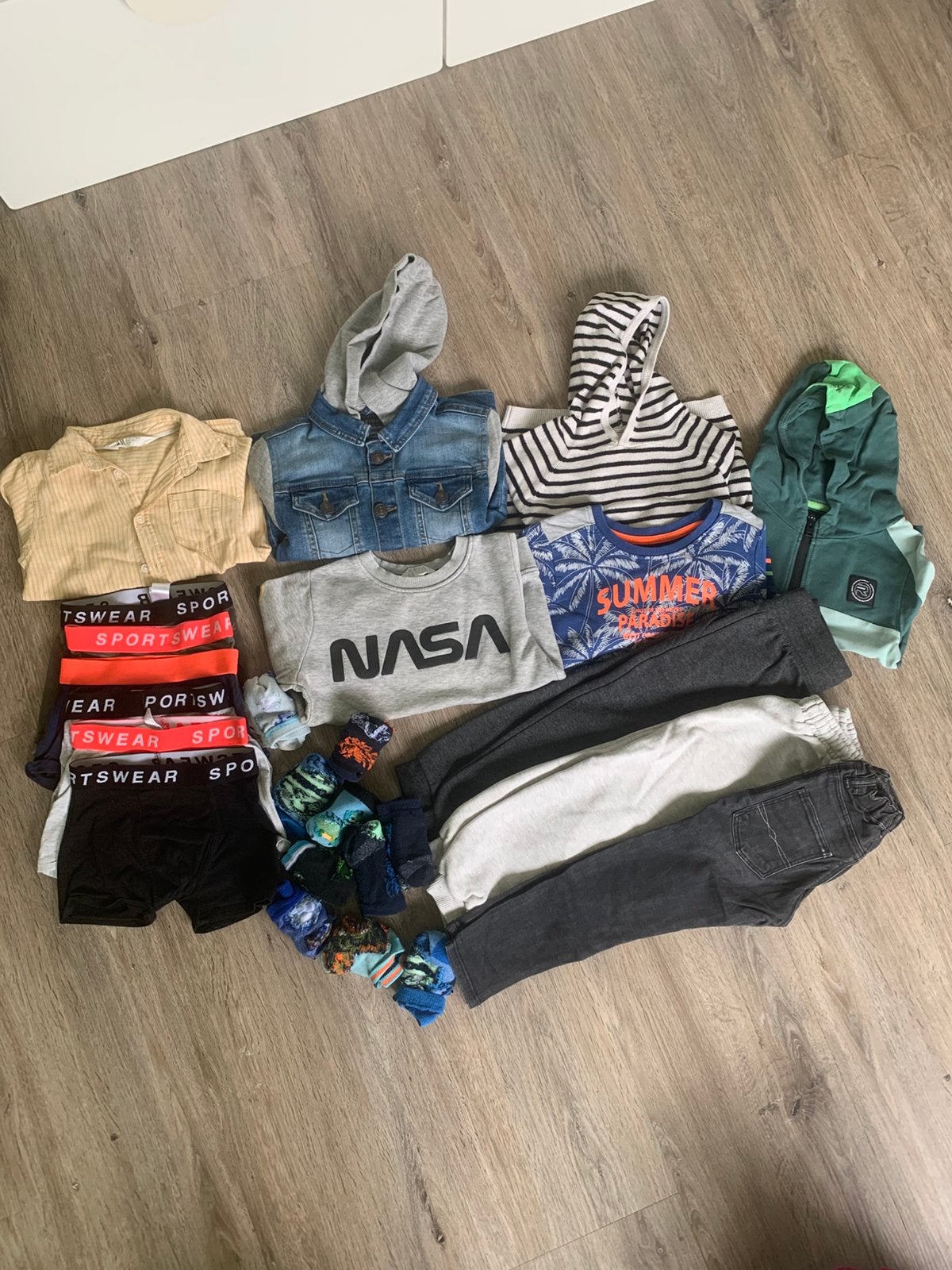Groot kleding makket jongen 98/104 (25 stuks), Ophalen of Verzenden, Zo goed als nieuw, Maat 104