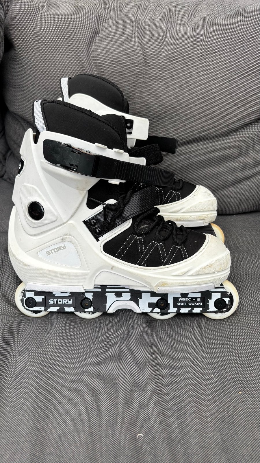 Story Aggressive Inline Skates - Wit/Zwart, Sport en Fitness, Overige merken, Gebruikt, Overige typen, Ophalen of Verzenden