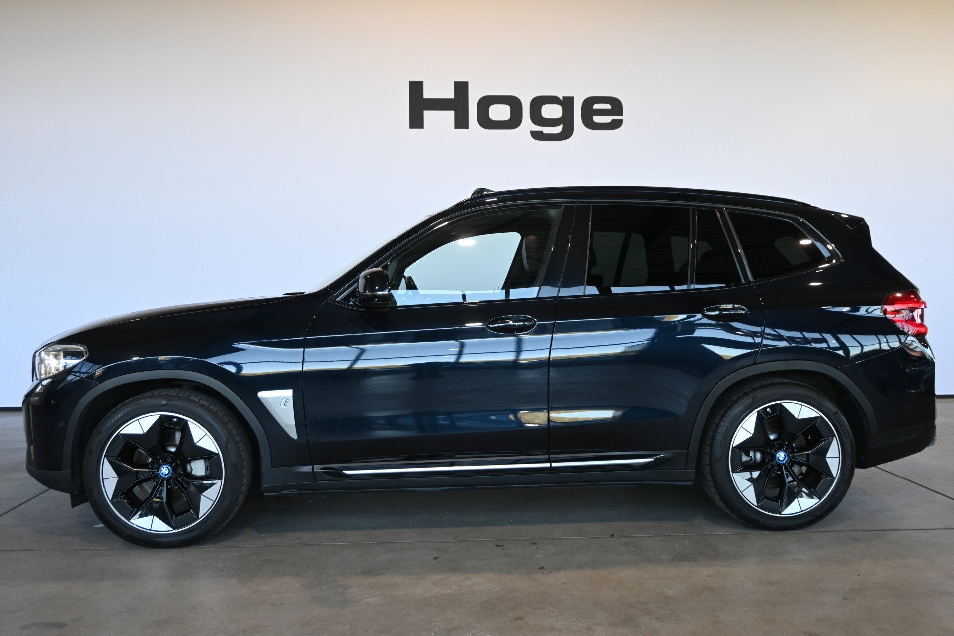 BMW iX3 High Executive 80 kWh SOH 96.7% Clima Adaptieve Crui, Auto's, Automaat, Achterwielaandrijving, Gebruikt, Blauw
