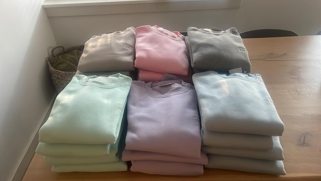 Partij sweaters -  StudioMYS – nieuw – 100+ stuks, Ophalen, Nieuw, Maat 38/40 (M)