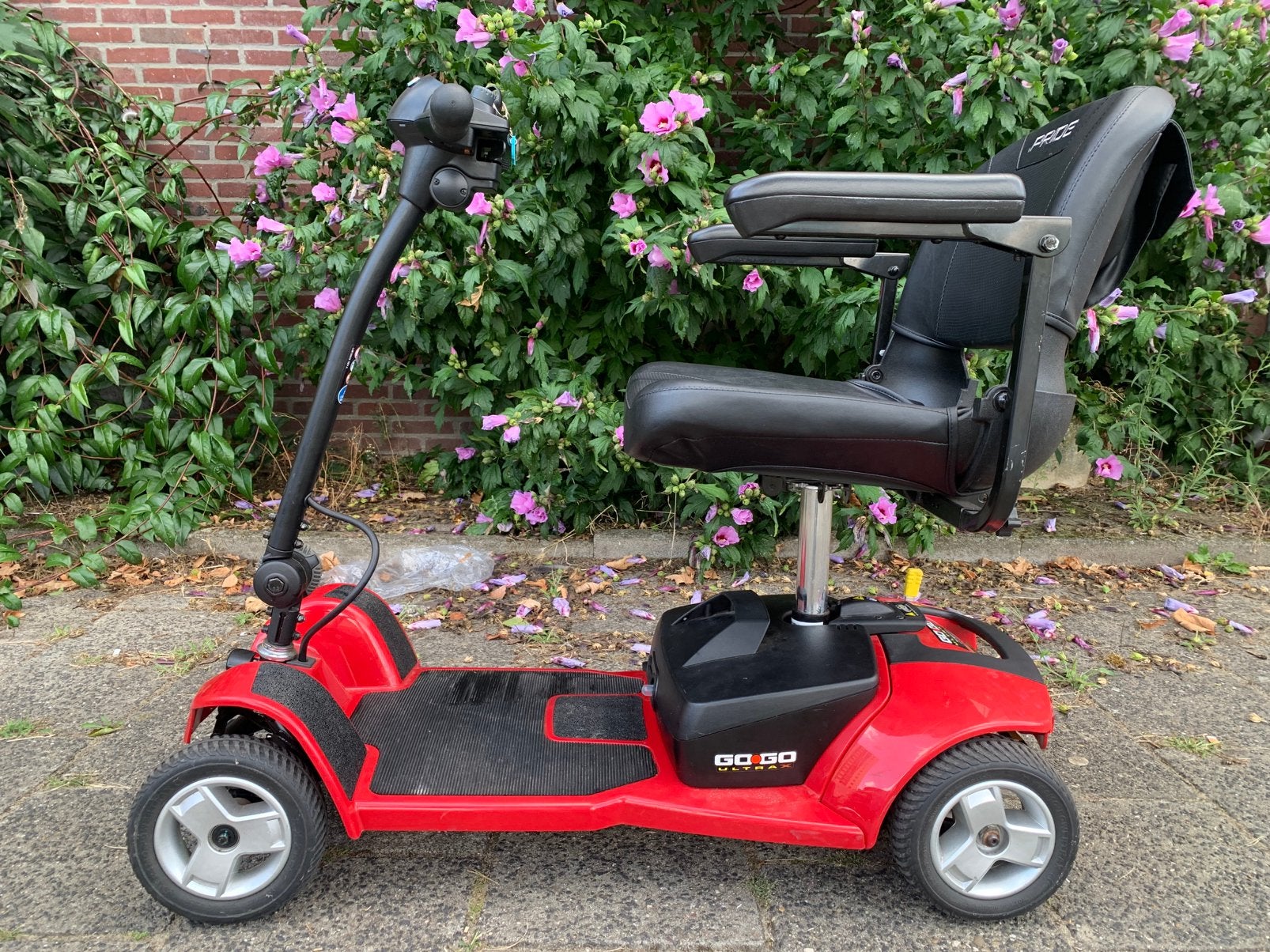 Pride GoGo Ultra X scootmobiel izgs, Diversen, Rollators, Ophalen, Opvouwbaar, Zo goed als nieuw
