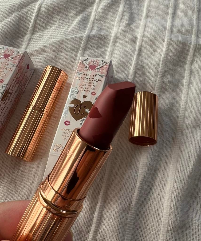 Charlotte Tilbury Matte Revolution Lipstick, Ophalen, Lippen, Zo goed als nieuw, Make-up