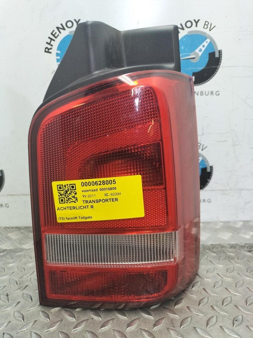 VOLKSWAGEN TRANSPORTER CARAVELLE 4MOTION ACHTERLICHT R 2011, Ophalen of Verzenden, Gebruikt, Stiba lid