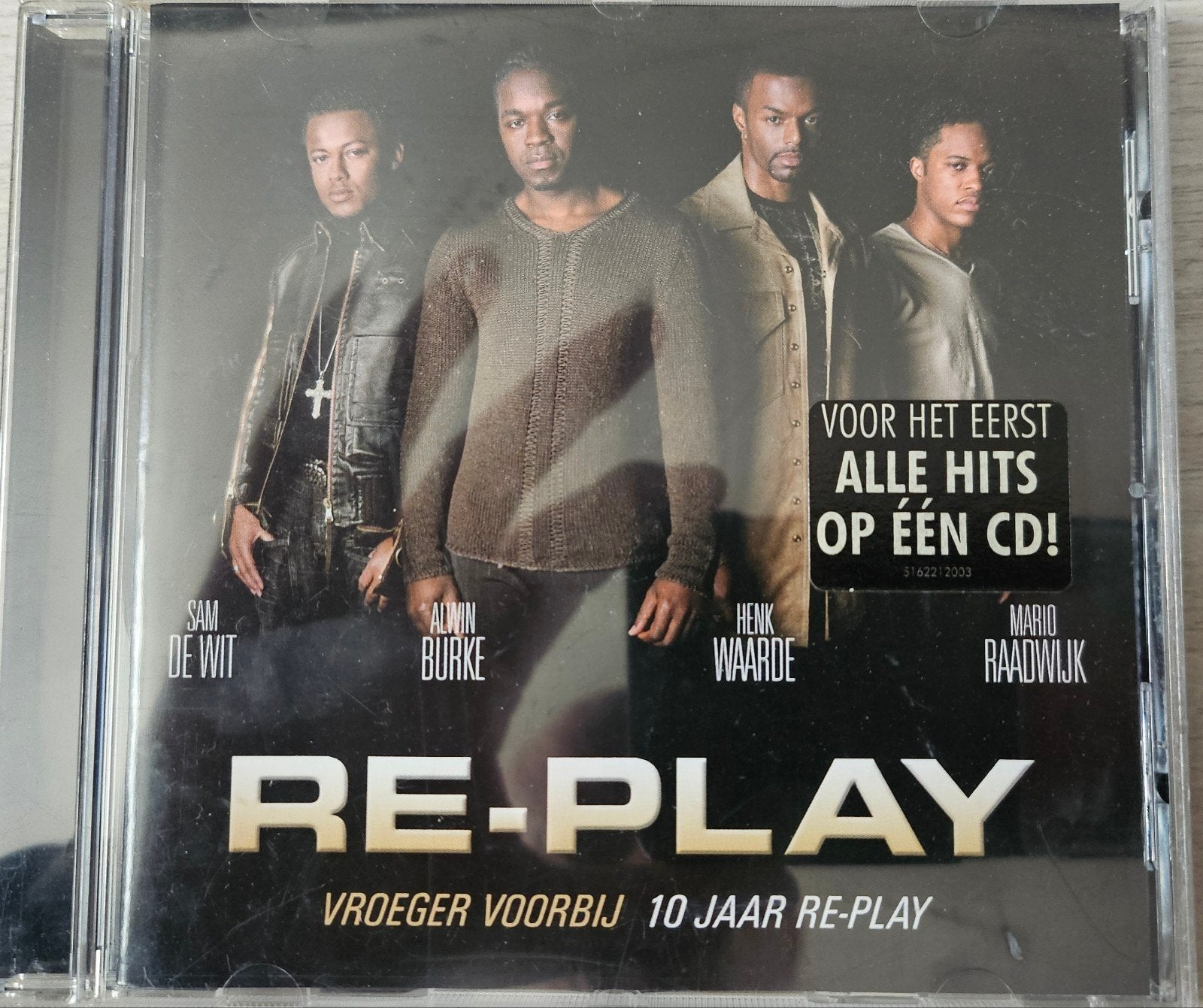 Re-Play - Vroeger Voorbij (2004), Ophalen of Verzenden, Zo goed als nieuw