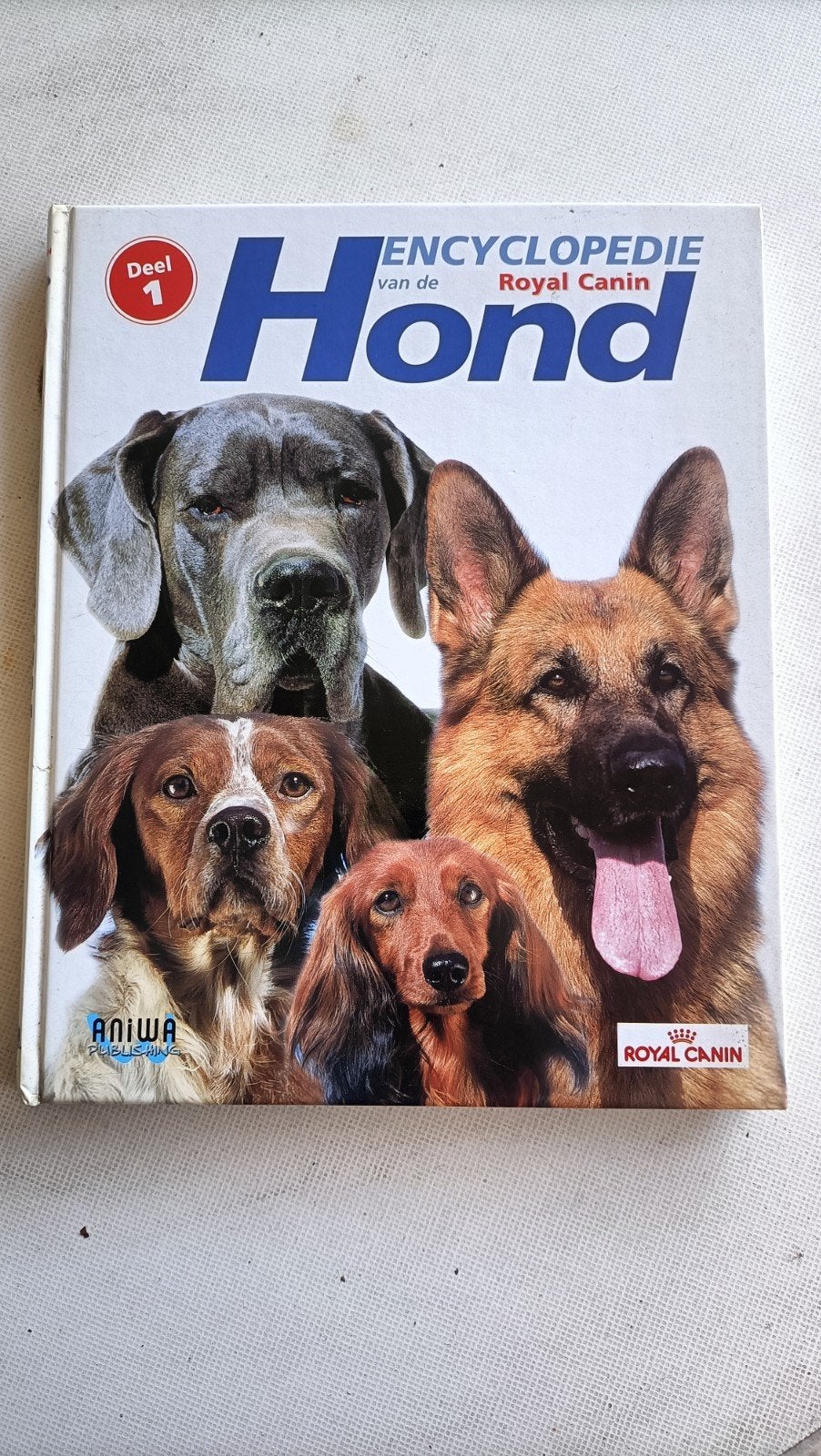 Encyclopedie van de Hond Royal Canin - Deel 1 & 2, Ophalen of Verzenden, Gelezen, Honden, Royal Canin