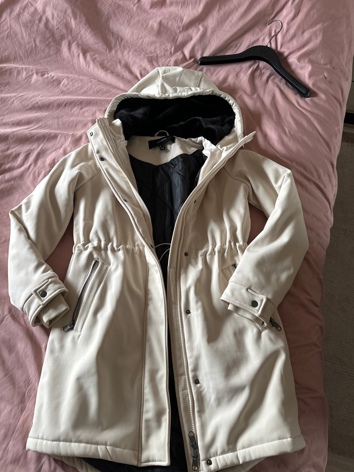 Vero Moda jas met capuchon en teddy voering - Maat S, Ophalen of Verzenden, Zo goed als nieuw, Maat 36 (S), Beige