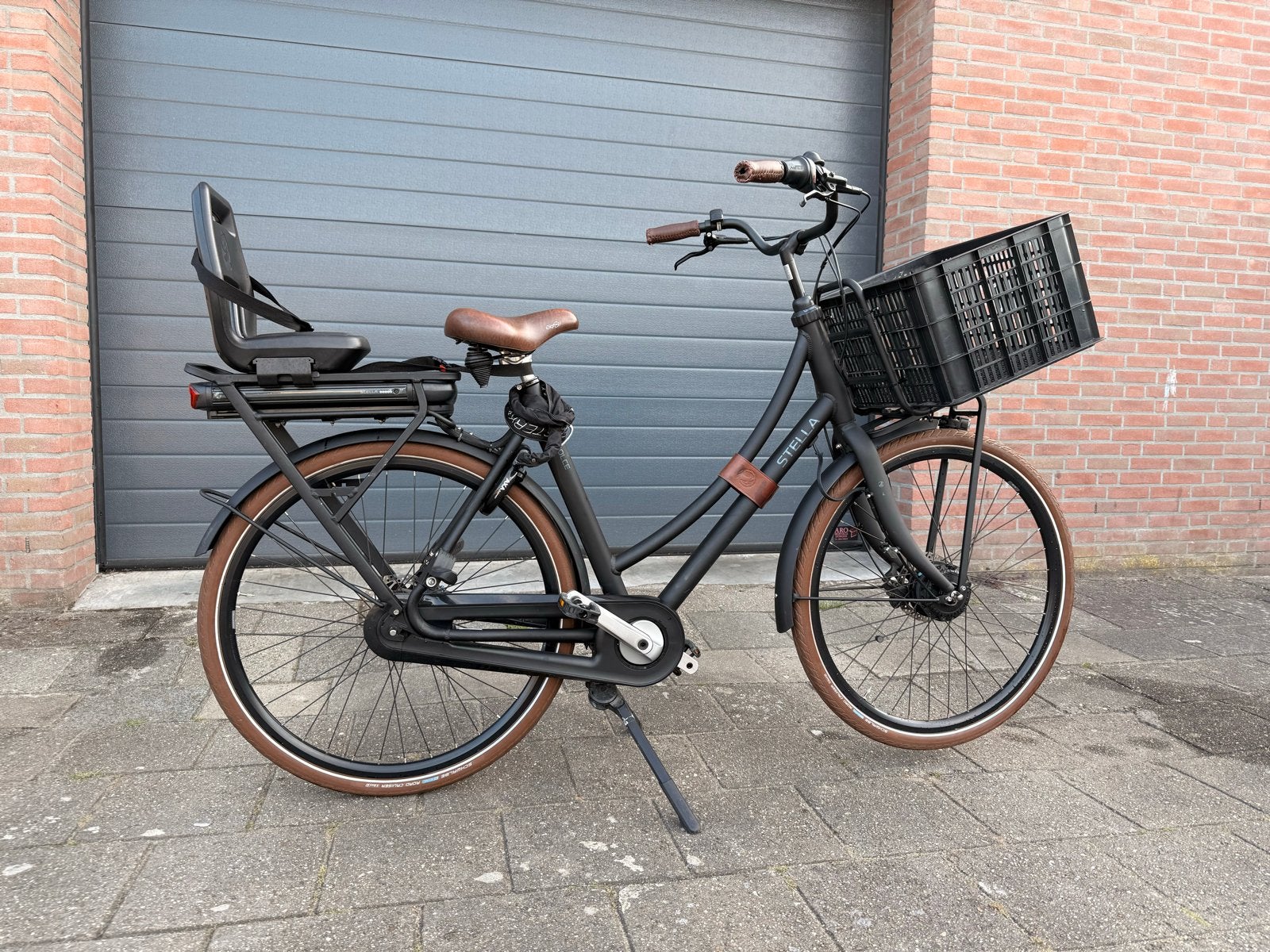 Stella Dolce Superior E-bike met kinderzitje en mand, Fietsen en Brommers, Gebruikt, 51 tot 55 cm, 50 km per accu of meer, Ophalen