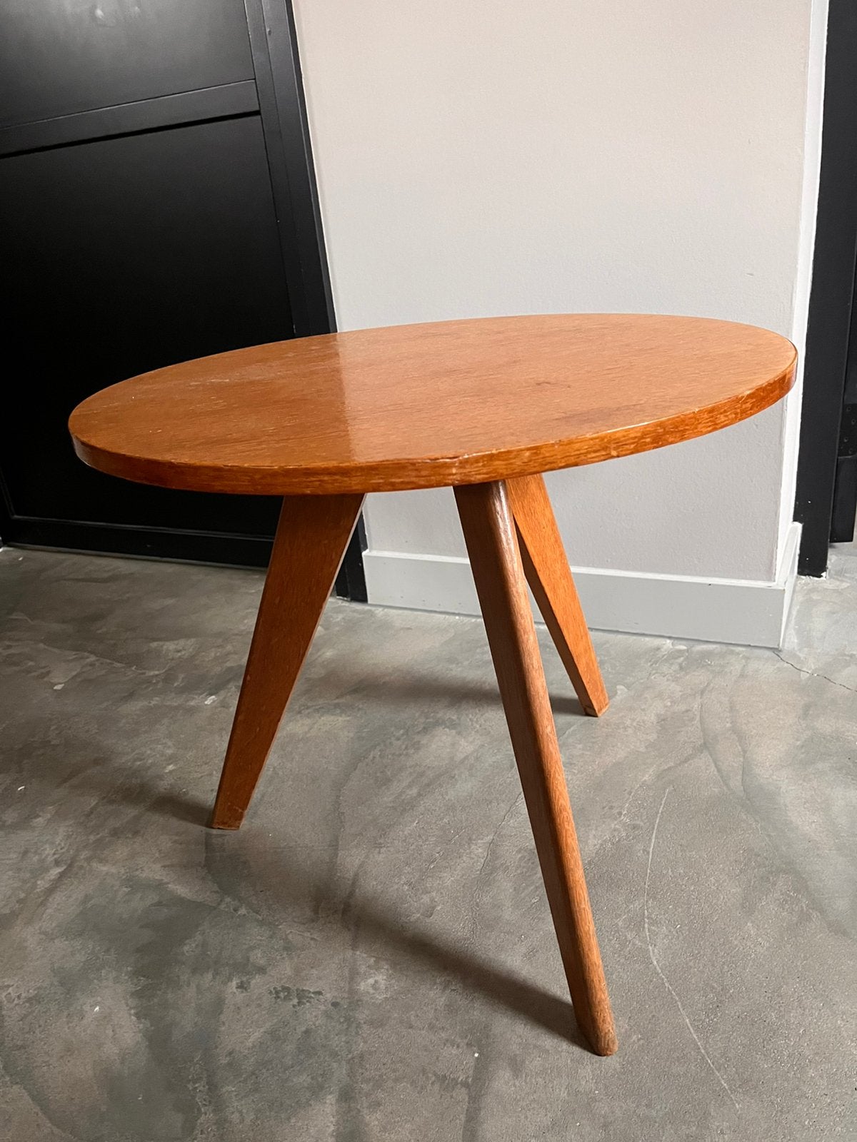Retro bijzettafel, Minder dan 55 cm, Gebruikt, Rond, Retro