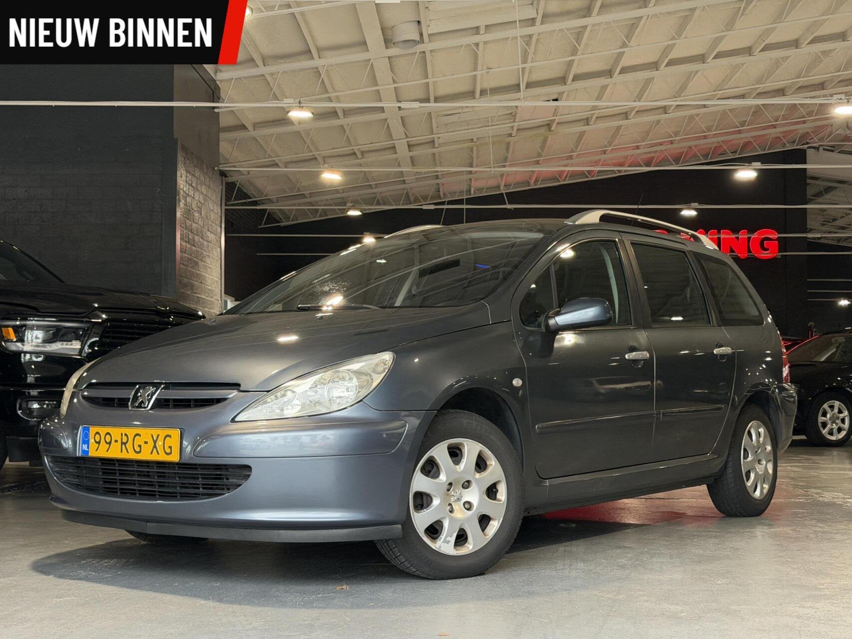 Peugeot 307 SW 1.6 16V Premium Airco Pano, 4 cilinders, Origineel Nederlands, Handgeschakeld, 695 kg