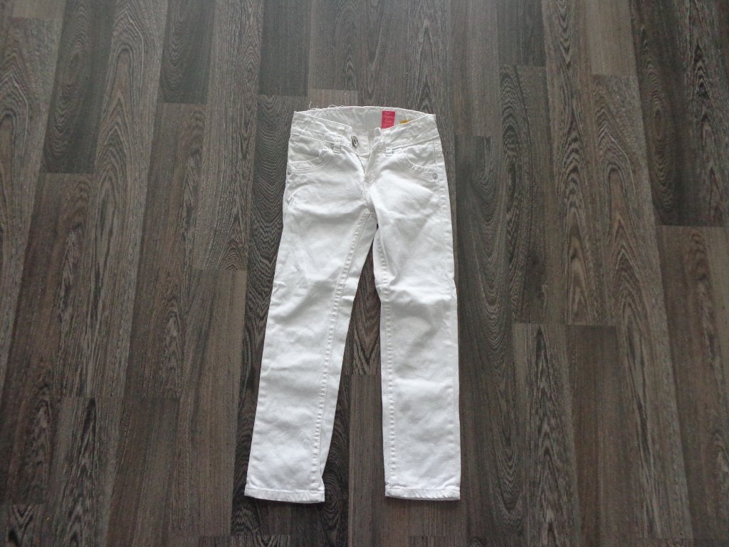 waanzinnig mooi wit meisjesbroekje van VINGINO ( maat 6/116, Kinderen en Baby's, Kinderkleding | Maat 116, Ophalen of Verzenden