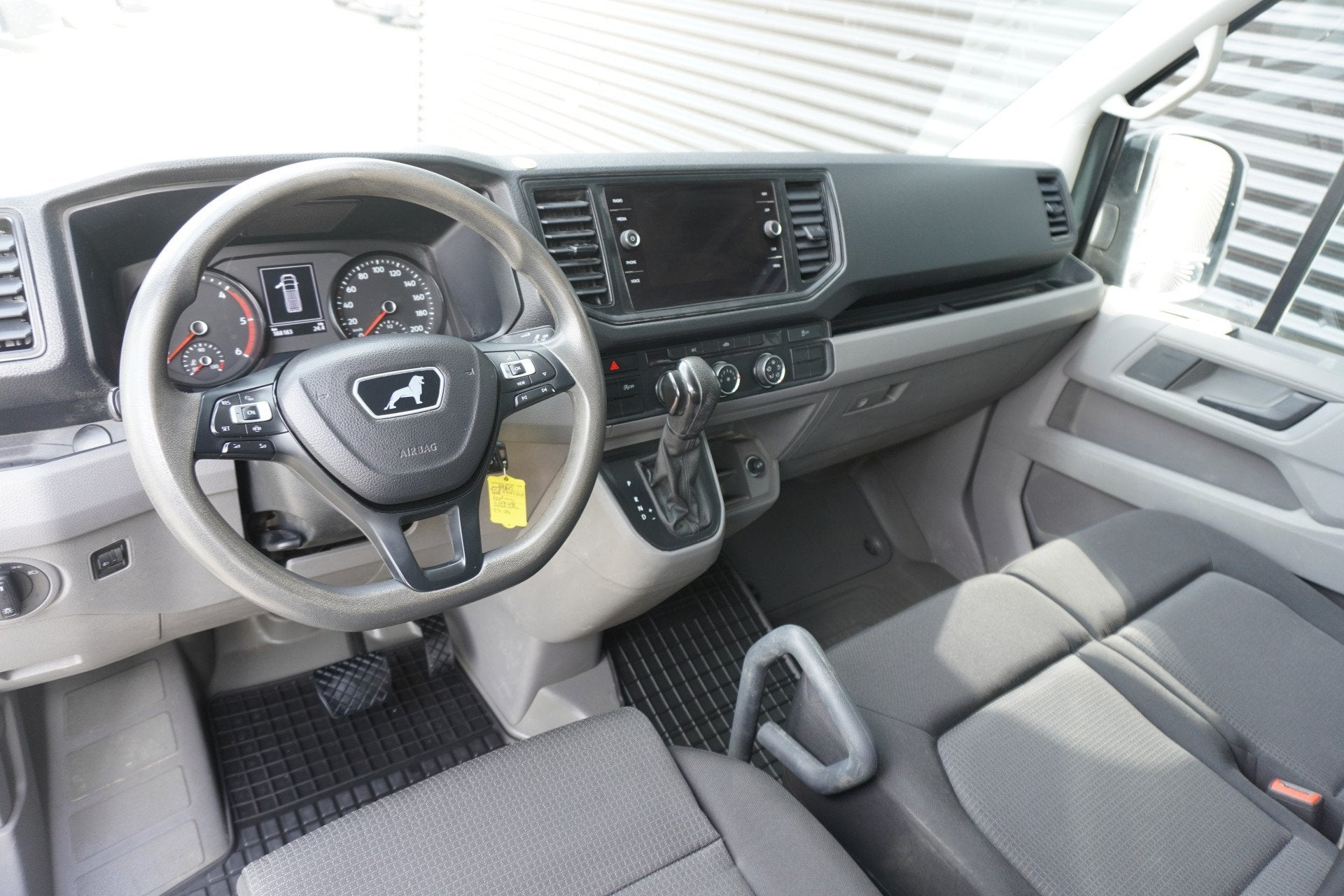 MAN TGE 180pk Automaat L4H3/L3H2 Dubbele cabine 7 persoons T, Auto's, Gebruikt, 4 cilinders, Bedrijf, Diesel