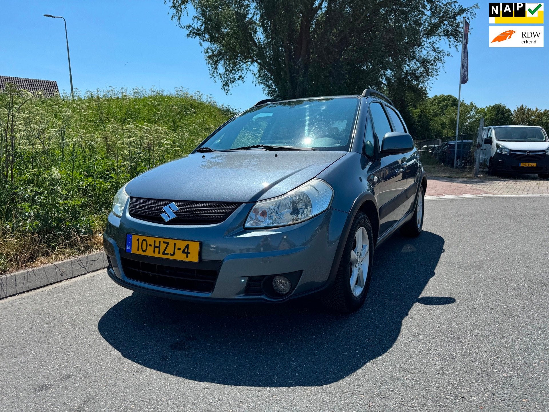 Suzuki SX4 1.6 Shogun Airco trekhaak D.Onderhoud, Auto's, Gebruikt, 4 cilinders, 49 €/maand, Origineel Nederlands