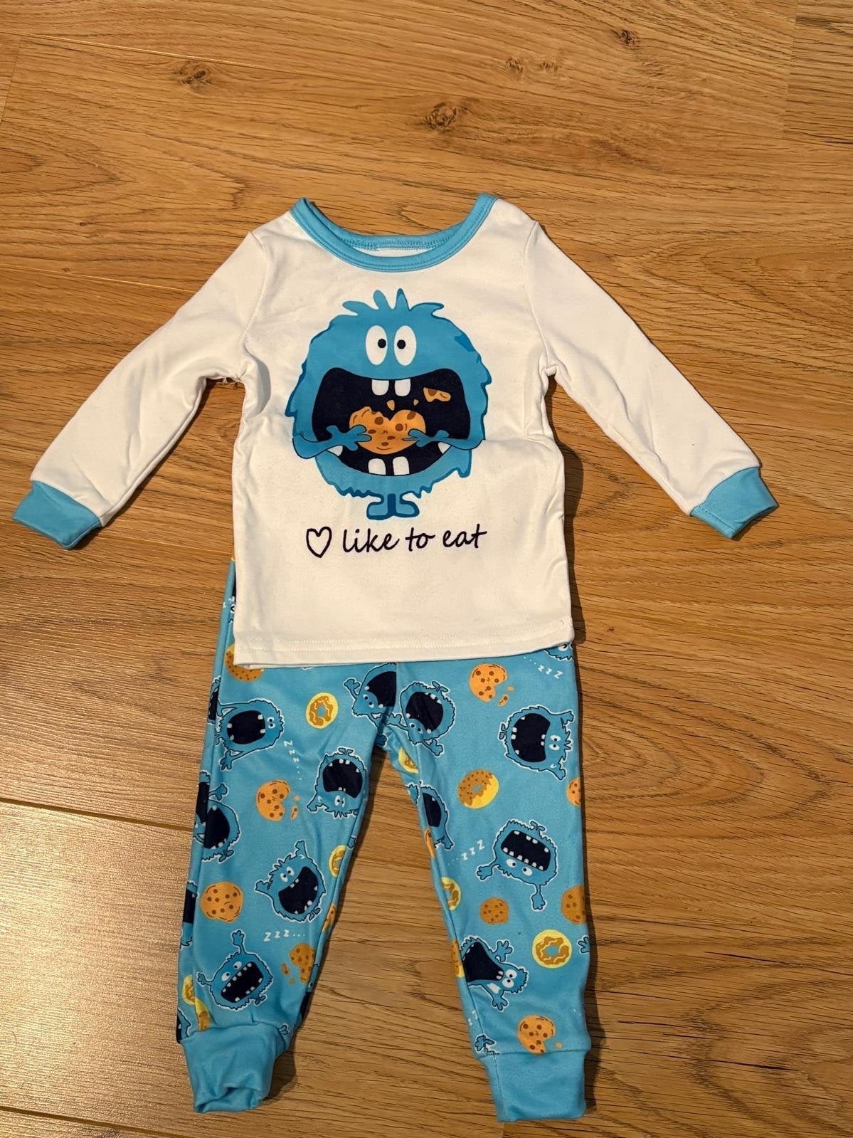 Leuke pyjama met monsterprint, Kinderen en Baby's, Verzenden, Zo goed als nieuw, Jongetje of Meisje, Nacht- of Onderkleding