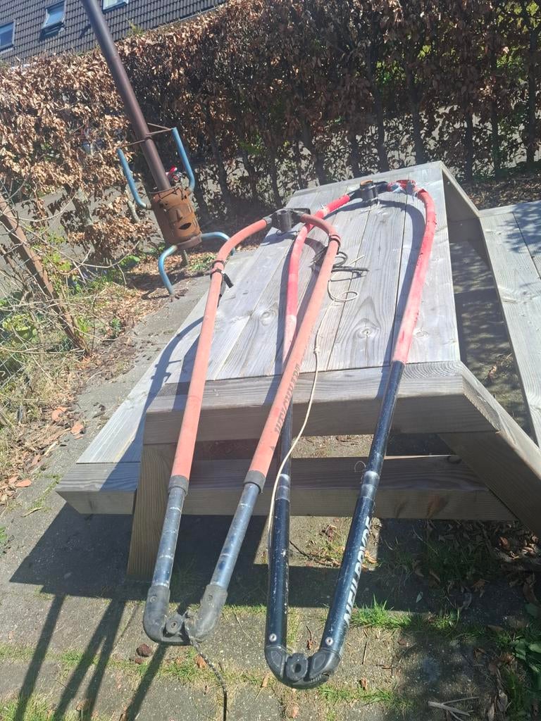 Windsurf Gieken (2 stuks) gratis, Watersport en Boten, Windsurfen, Ophalen of Verzenden, Gebruikt, Giek