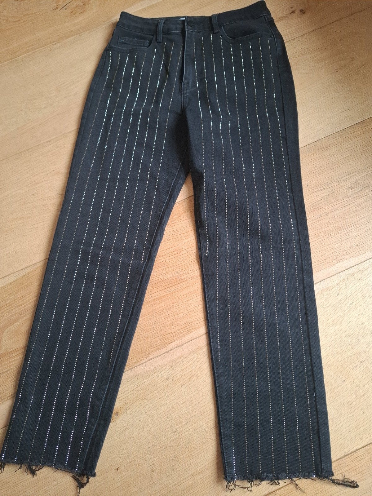 Redial Jeans Zwart met Strass - Maat W27/34, Redial, Zwart, Ophalen of Verzenden, Zo goed als nieuw