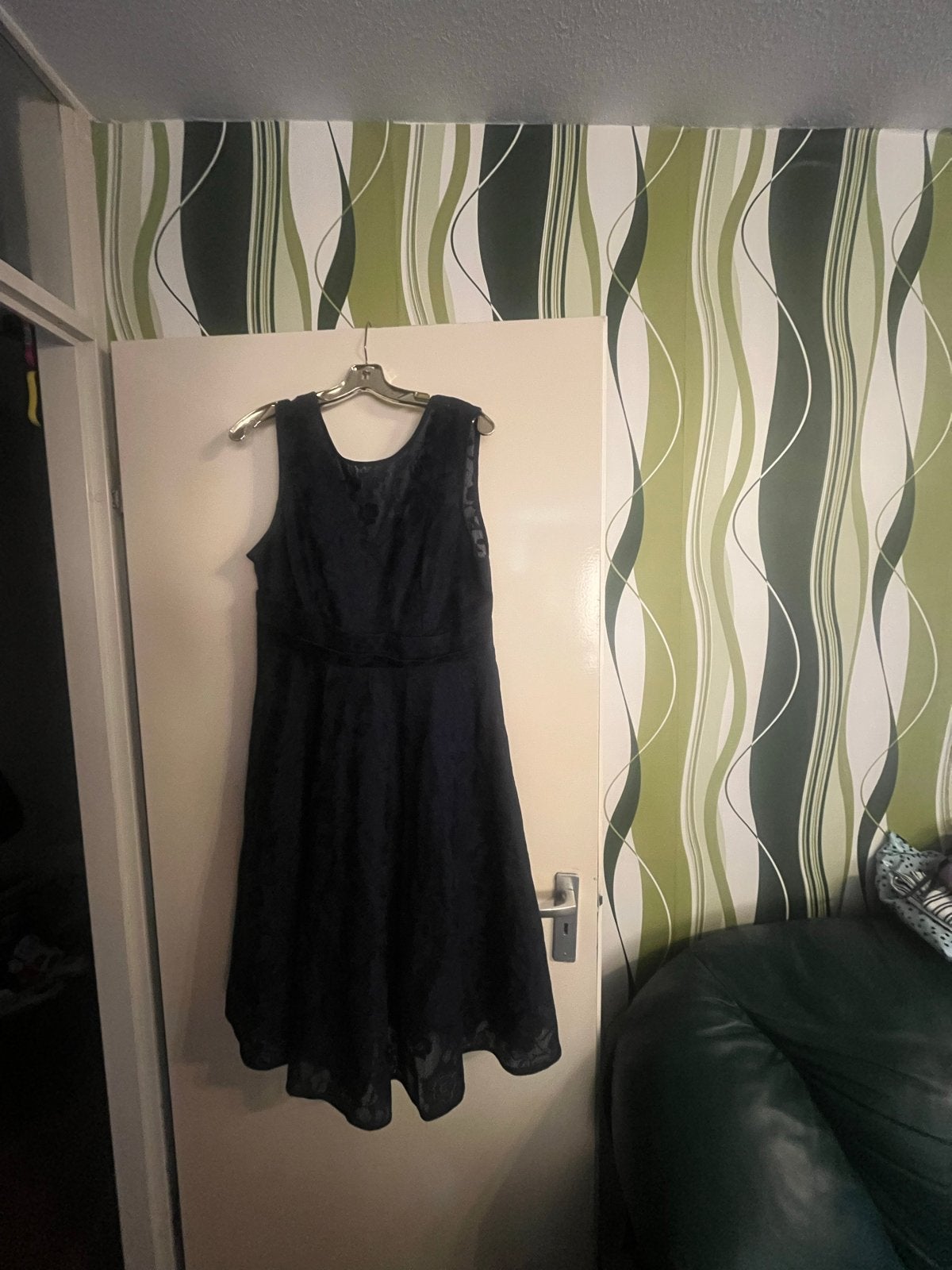 Jolie Moi donkerblauwe kant Jurk Maat 16(42(L), Kleding | Dames, Zwart, Maat 42/44 (L), Ophalen of Verzenden, Zo goed als nieuw
