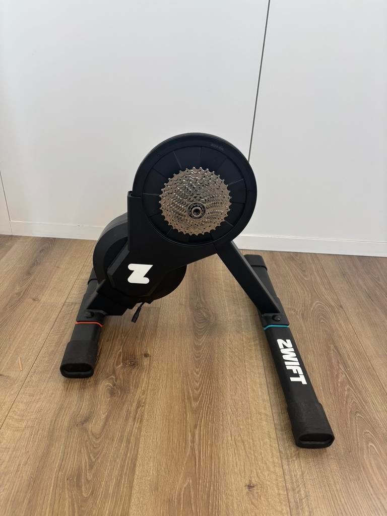 Zwift Hub Fietstrainer, Sport en Fitness, Ophalen, Zo goed als nieuw, Overige typen