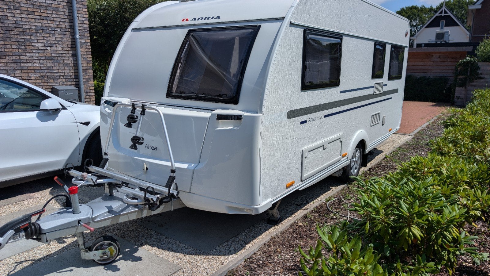 Adria Altea 462 PU, 2018 met accessoires, Rondzit, Frans bed, Schokbreker, Particulier