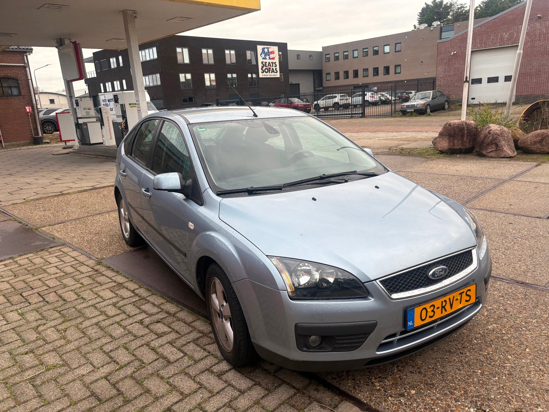 Ford Focus 1.6-16V Futura automaat, Gebruikt, 4 cilinders, Blauw, Origineel Nederlands