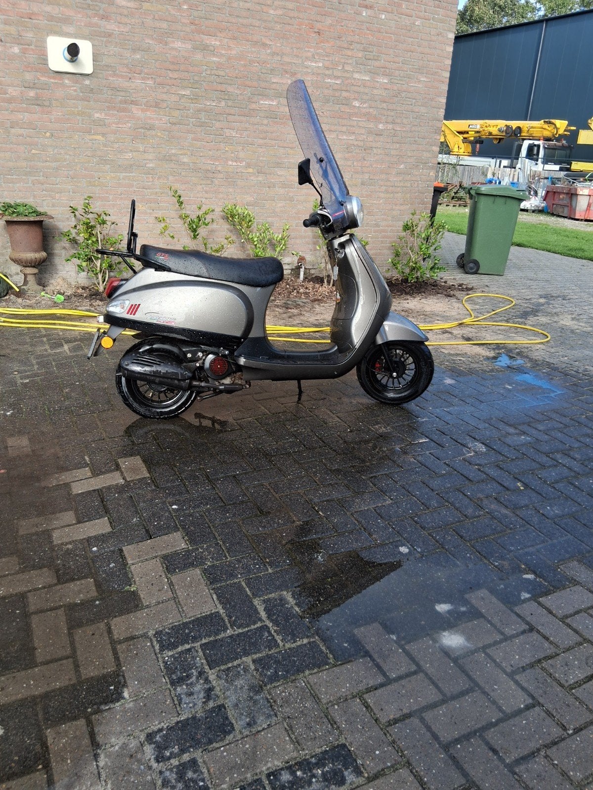scooter goed lopen met kenteken, Ophalen, Benzine