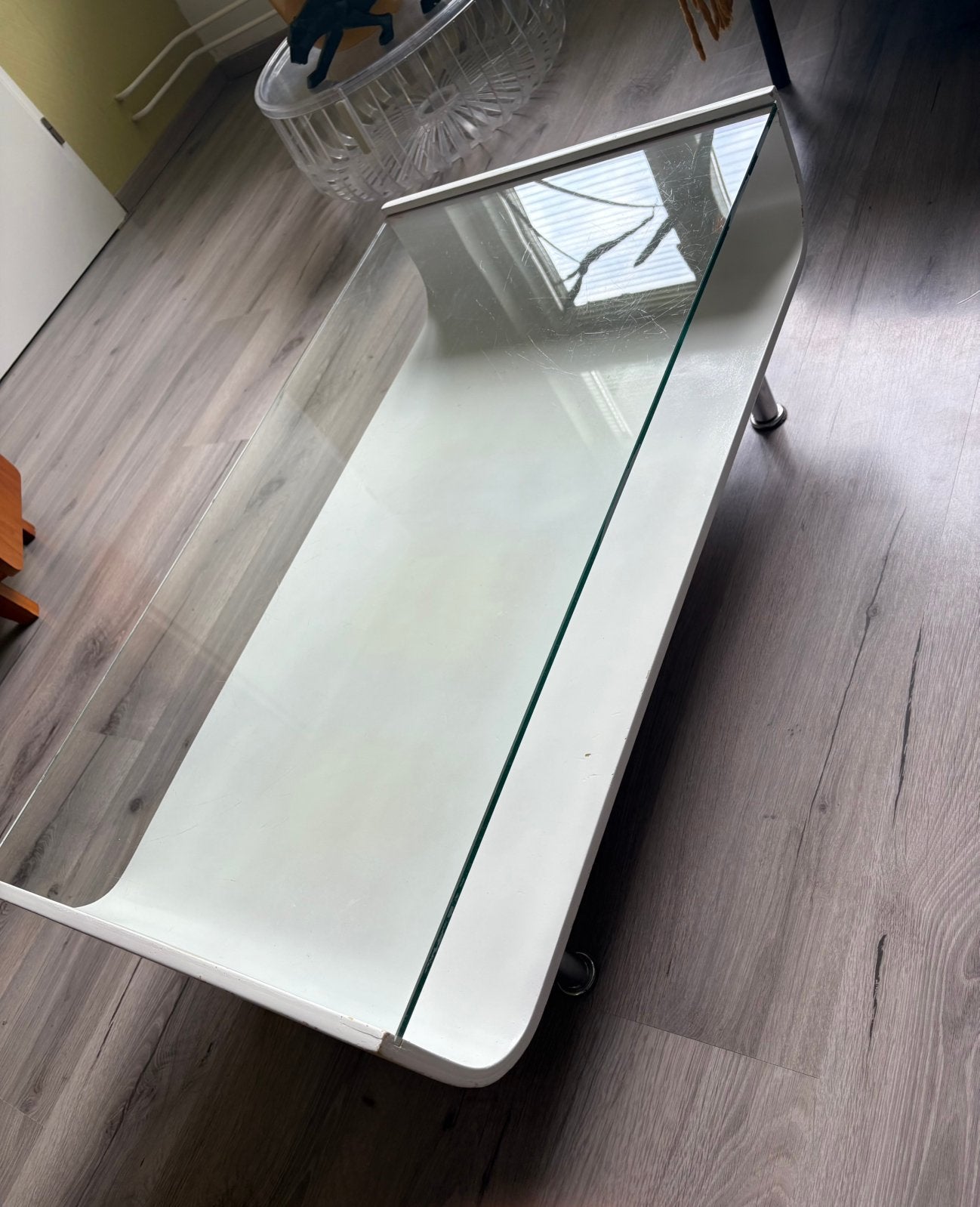 Salontafel wit met glazen blad, Huis en Inrichting, Tafels | Salontafels, Gebruikt, 50 tot 100 cm, 50 tot 100 cm, Rechthoekig