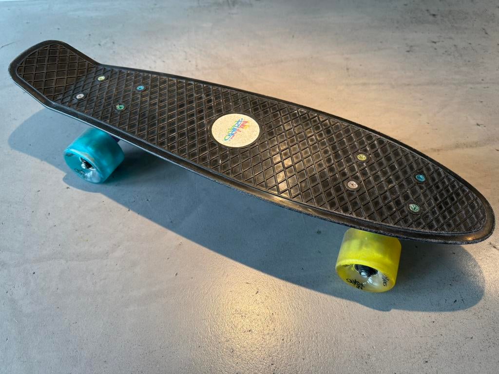 Penny board met neon wielen, Ophalen, Gebruikt