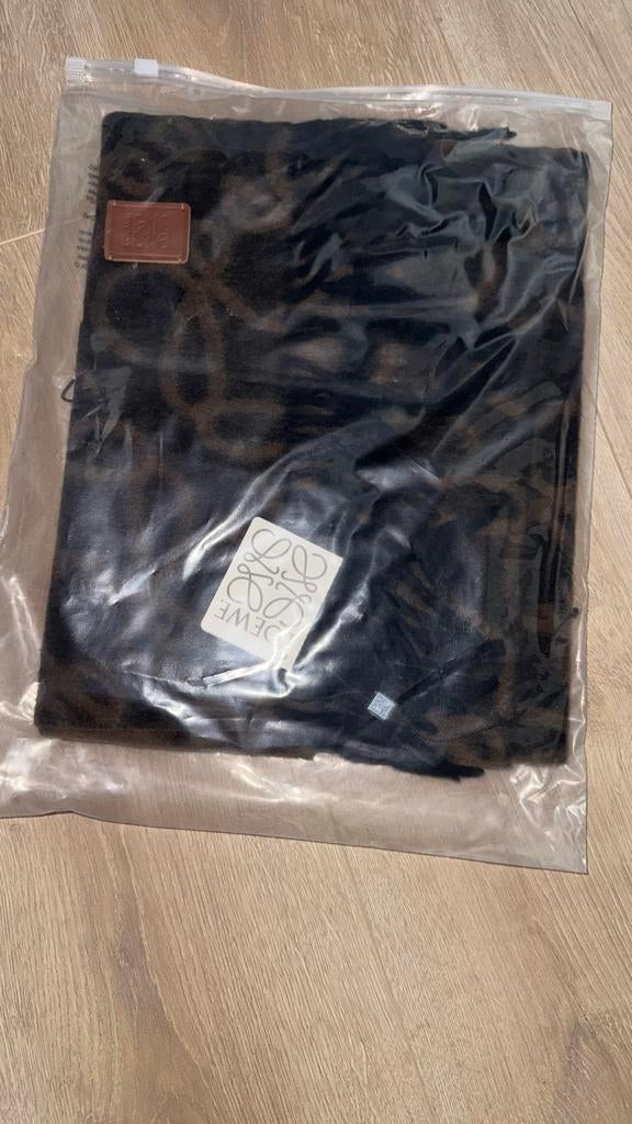 Loewe Anagram Sjaal Zwart/Bruin - Nieuw met Label, Kleding | Heren, Mutsen, Sjaals en Handschoenen, Ophalen of Verzenden, Nieuw