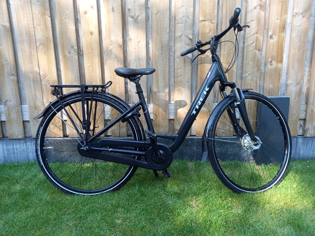 Trek l300 damesfiets 28 inch. 7 versnellingen, Fietsen en Brommers, 47 tot 50 cm, Versnellingen, Zo goed als nieuw, Ophalen